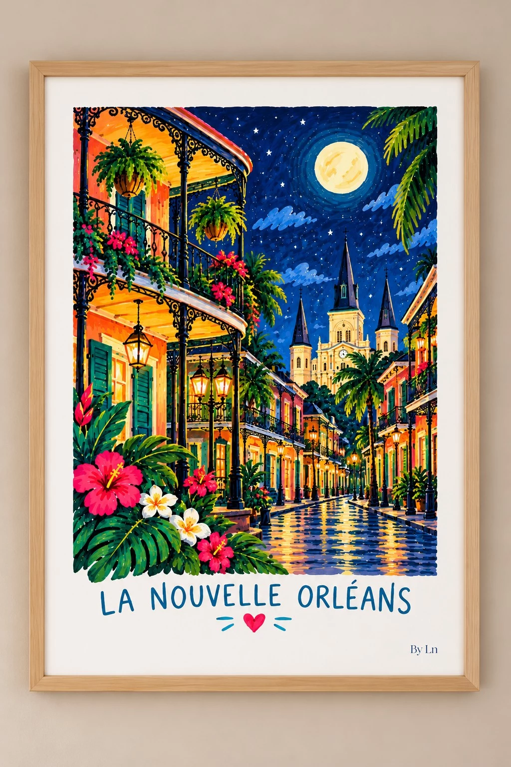 Affiche verticale d’une rue nocturne colorée à La Nouvelle-Orléans, avec balcons, lanternes, palmiers, fleurs tropicales, lune visible et édifice au fond.